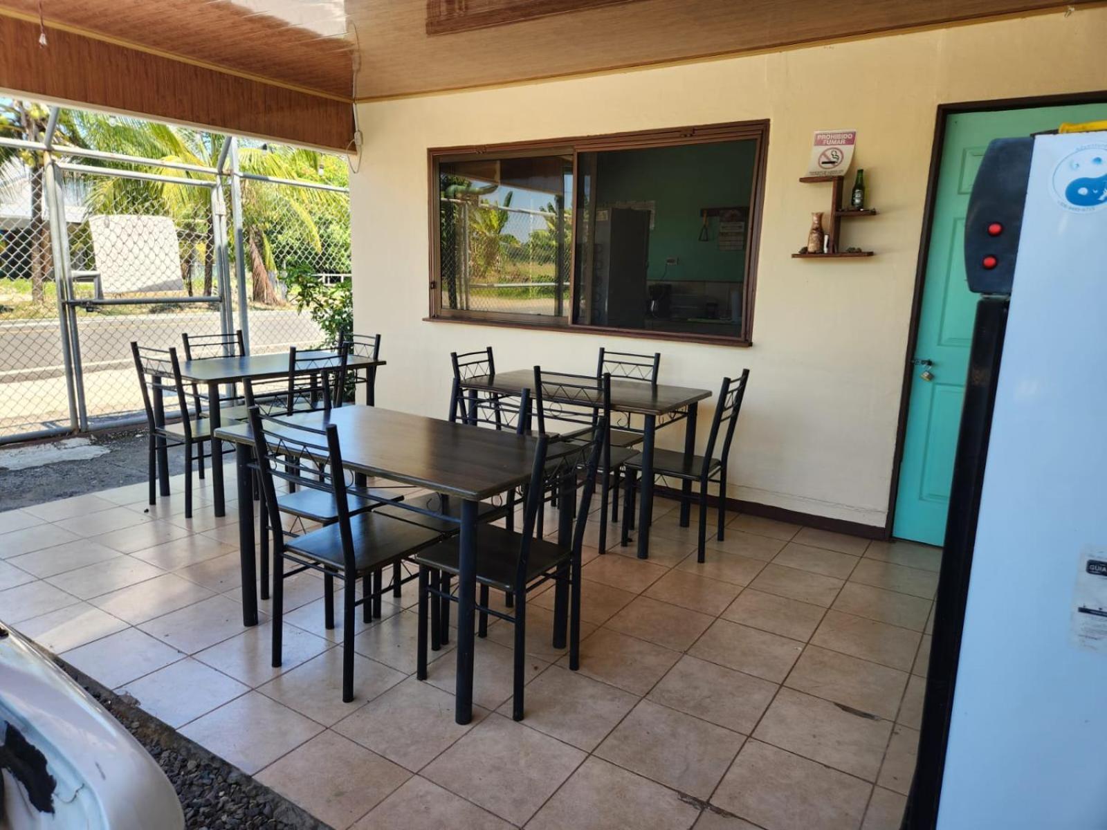 Cabinas Playa Bandera Bed & Breakfast Parrita Exterior foto